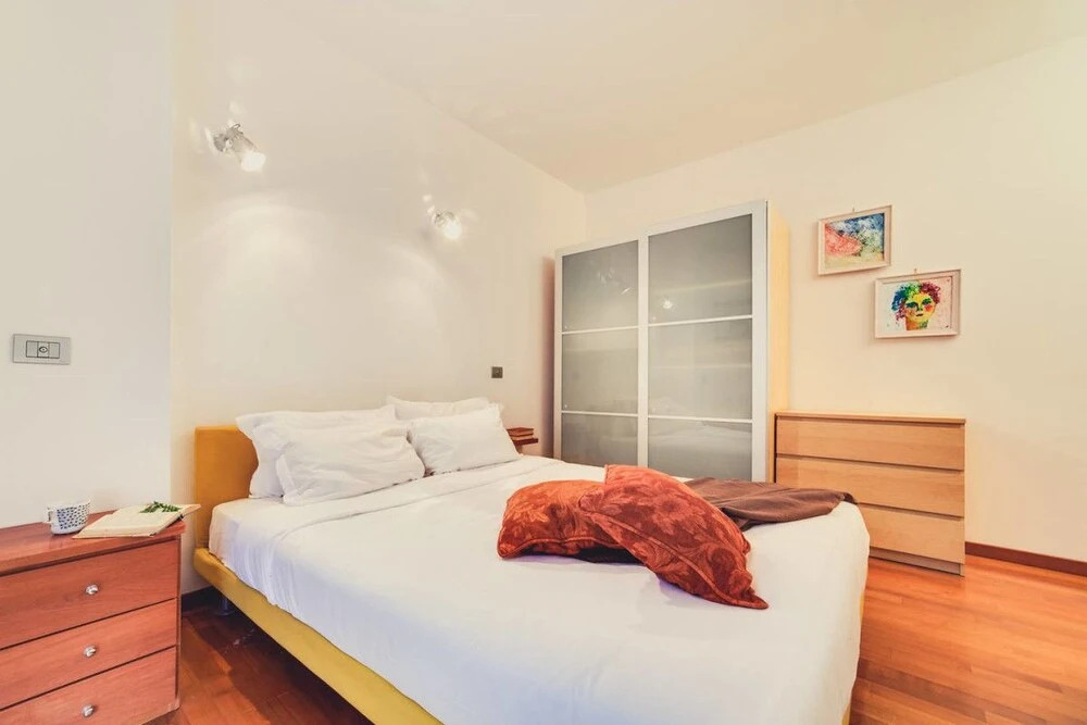 Elegant and Quiet Flat in City Center