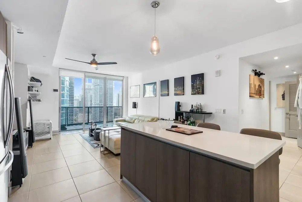 Brickell Skyline Balcony Corner Suite Near City Centre Luxe Pad