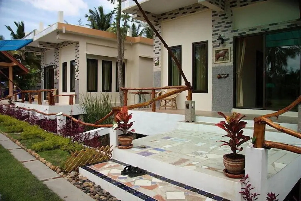 Khumphyazaw Resort