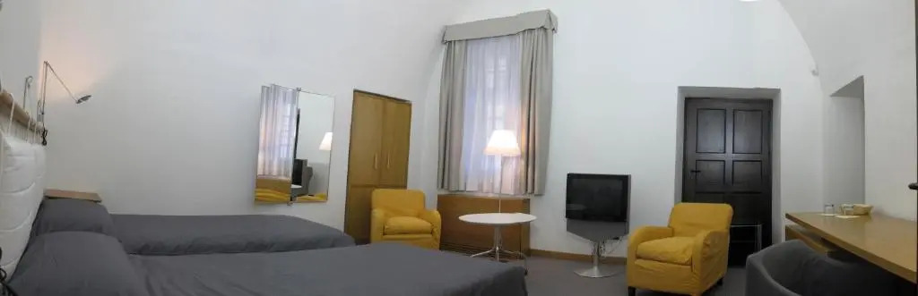 Hotel Cavour Et Des Officiers