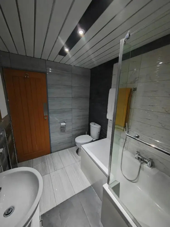Cozy Blackpool Retreat With 3 Bedrooms