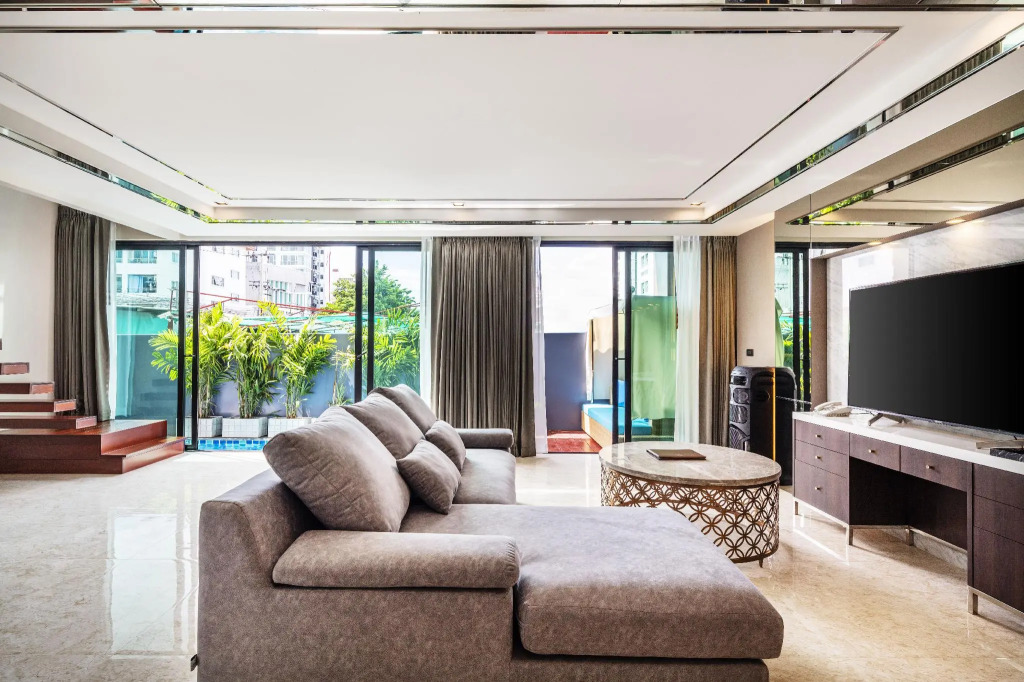The Grand Sala Thai