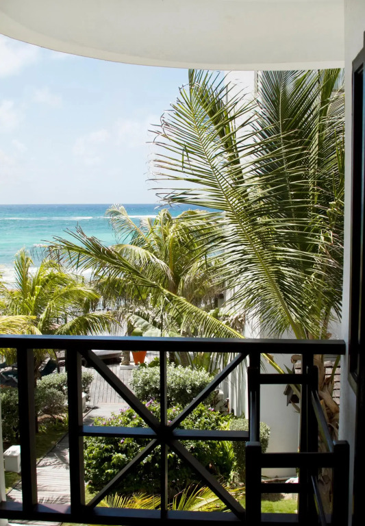 Silver Point Hotel