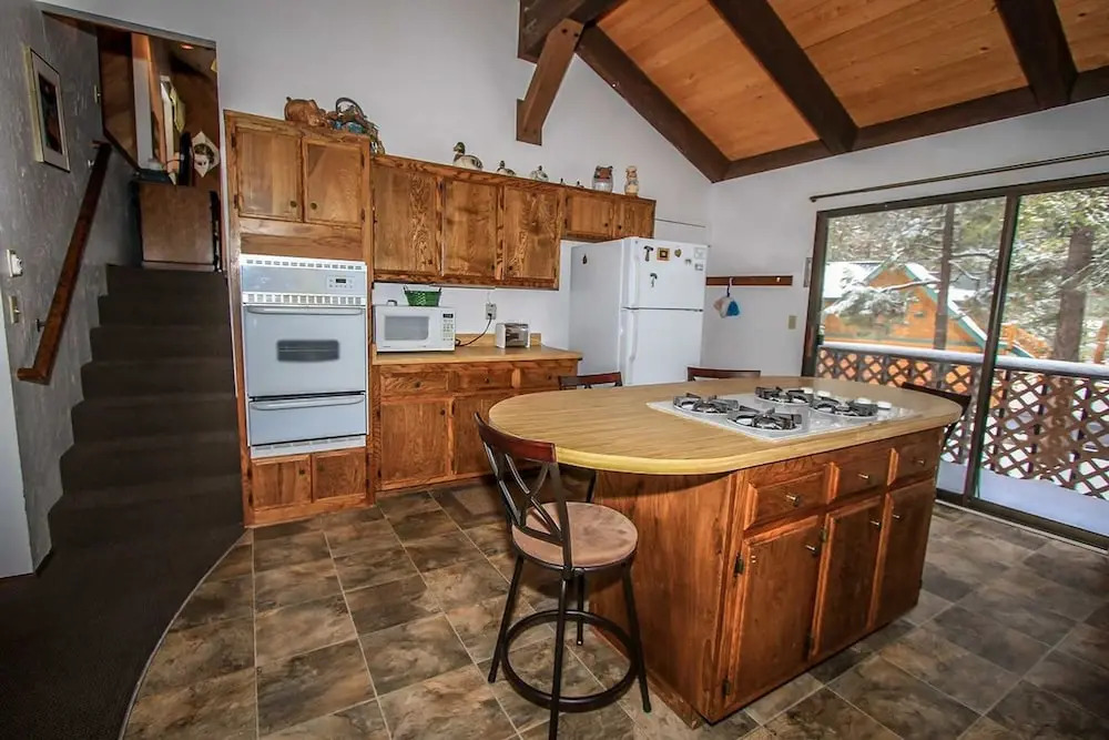 Colbert Cabin 966 by RedAwning