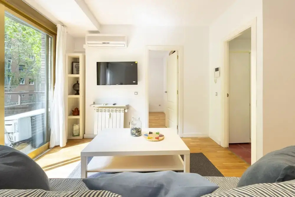 M Ore461 Piso de 1 Dormitorio y Balc n -alquiler