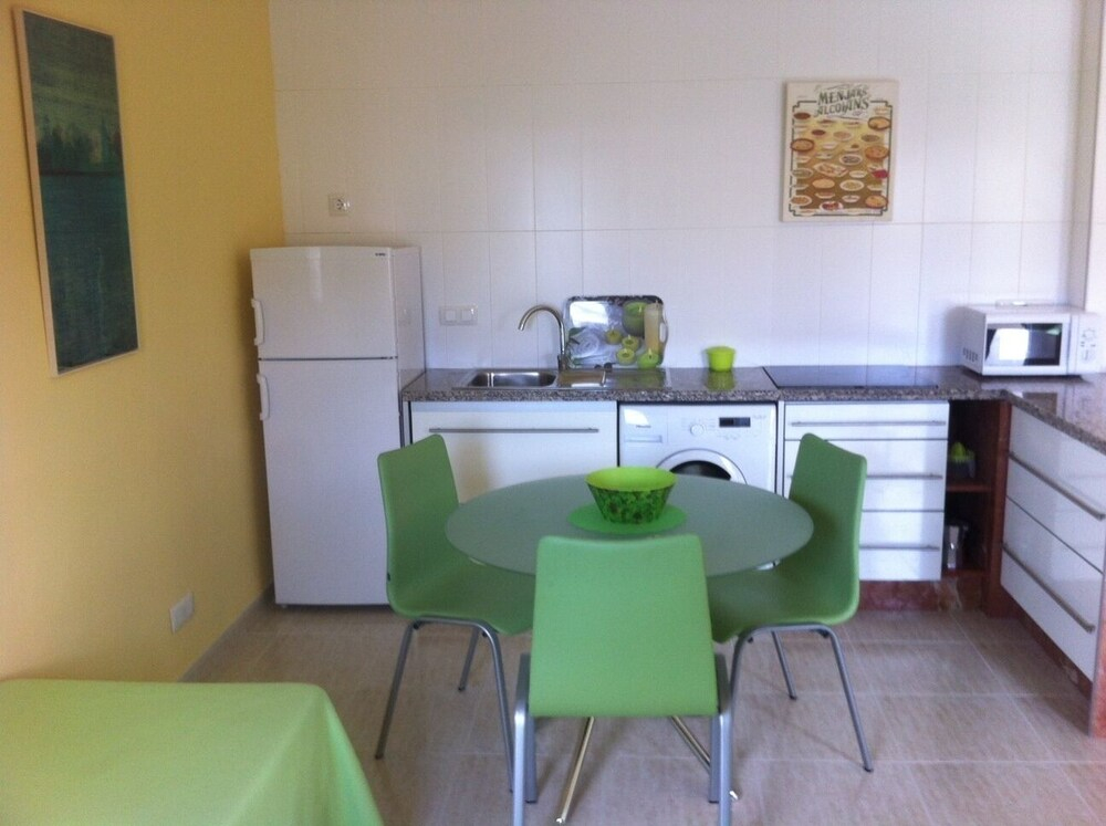 Suite Ra Apartment 2-4 Pax With Terrace And Views Of The Natural Area And City