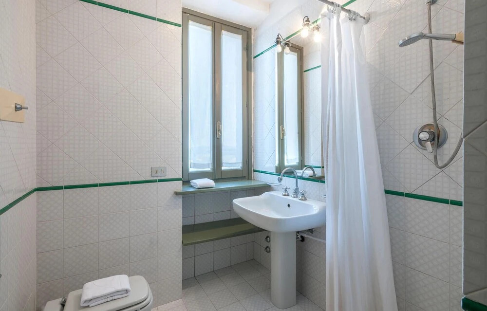 Stunning Apartment in Pesaro With Wifi and 2 Bedrooms