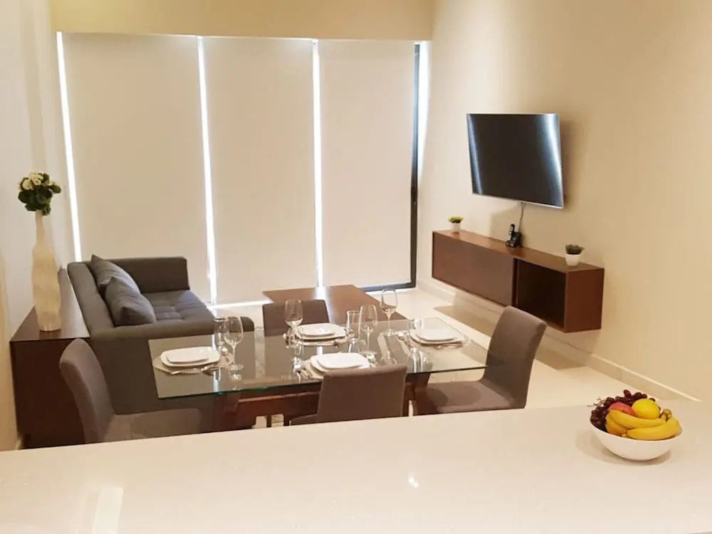 Brand New 1 BR Condo with jungle view by Happy Address