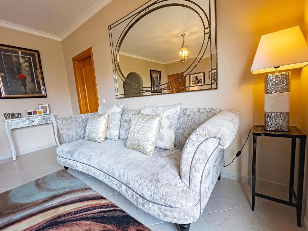 Protea CleverDetails 214, Located in heart of Vilamoura Sleeps 2 adults, 1child