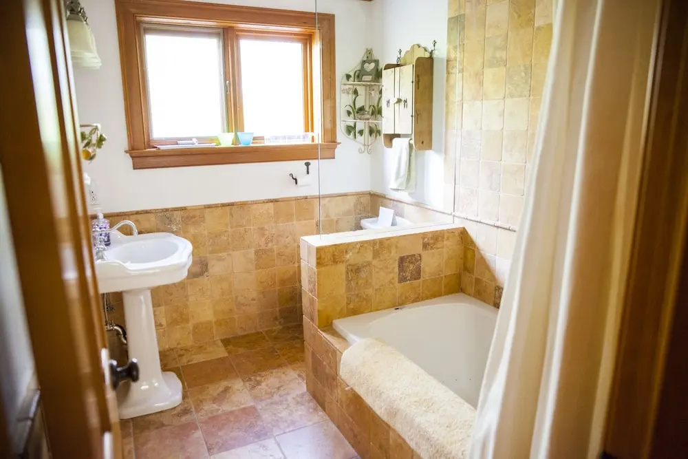 Honey Maple Grove BnB