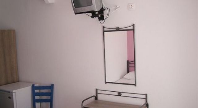 Marousi Rooms