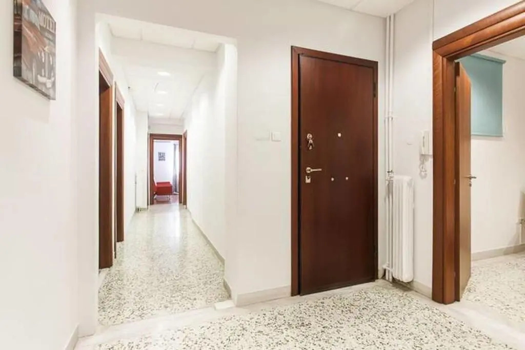 4BDR Amazing Spacious full Apt in Plaka (and Netflix)