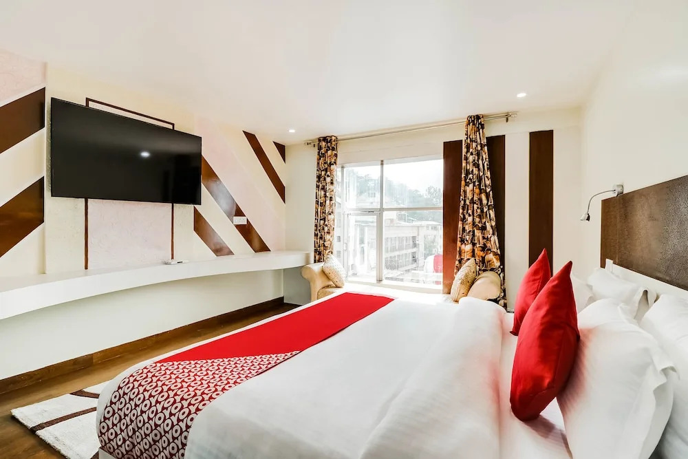 OYO 3361 Hotel Kapital