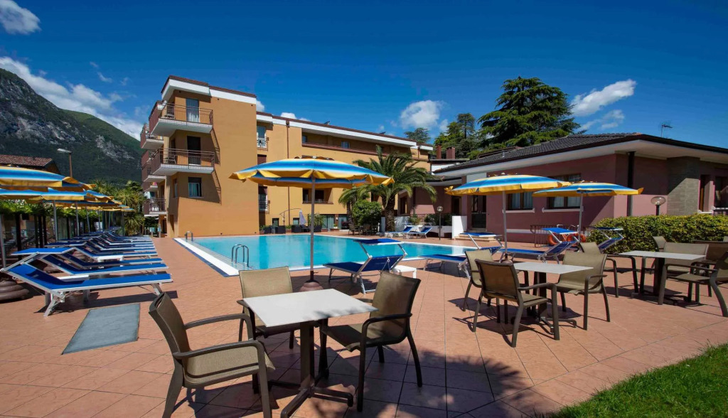 SunLake Hotel