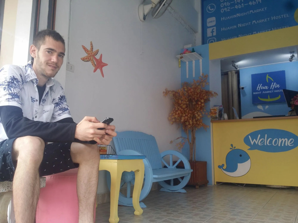 HuaHin Night Market Hostel
