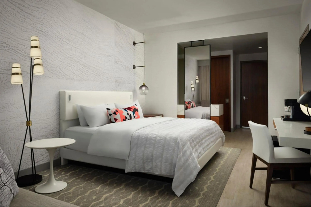Le Meridien Denver Downtown