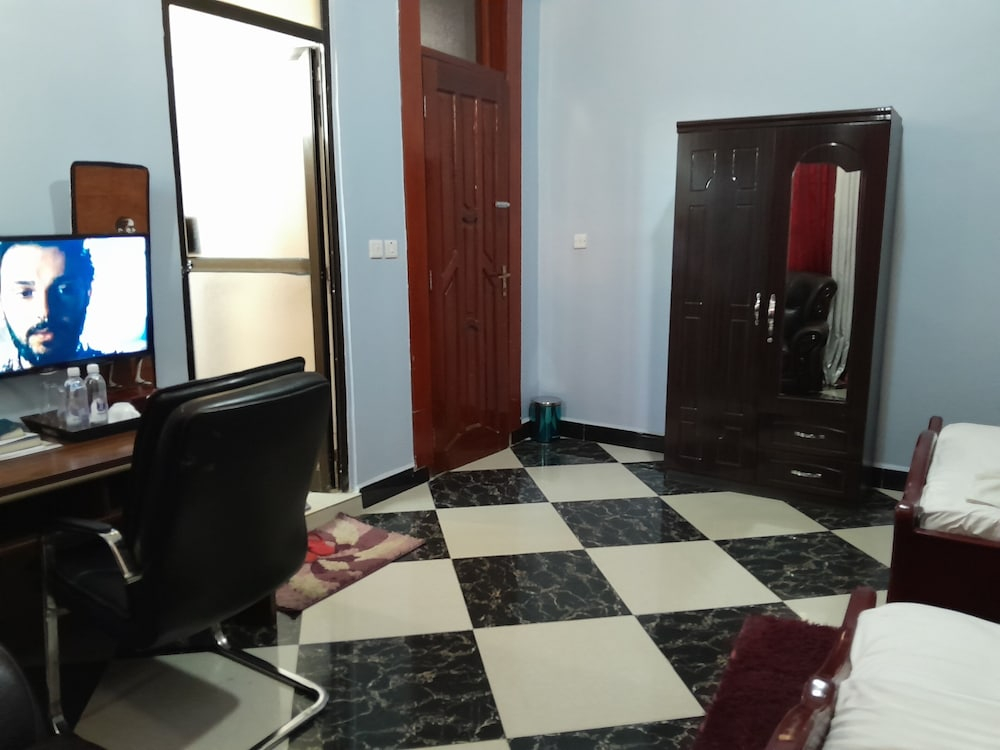 Gr City Hotel
