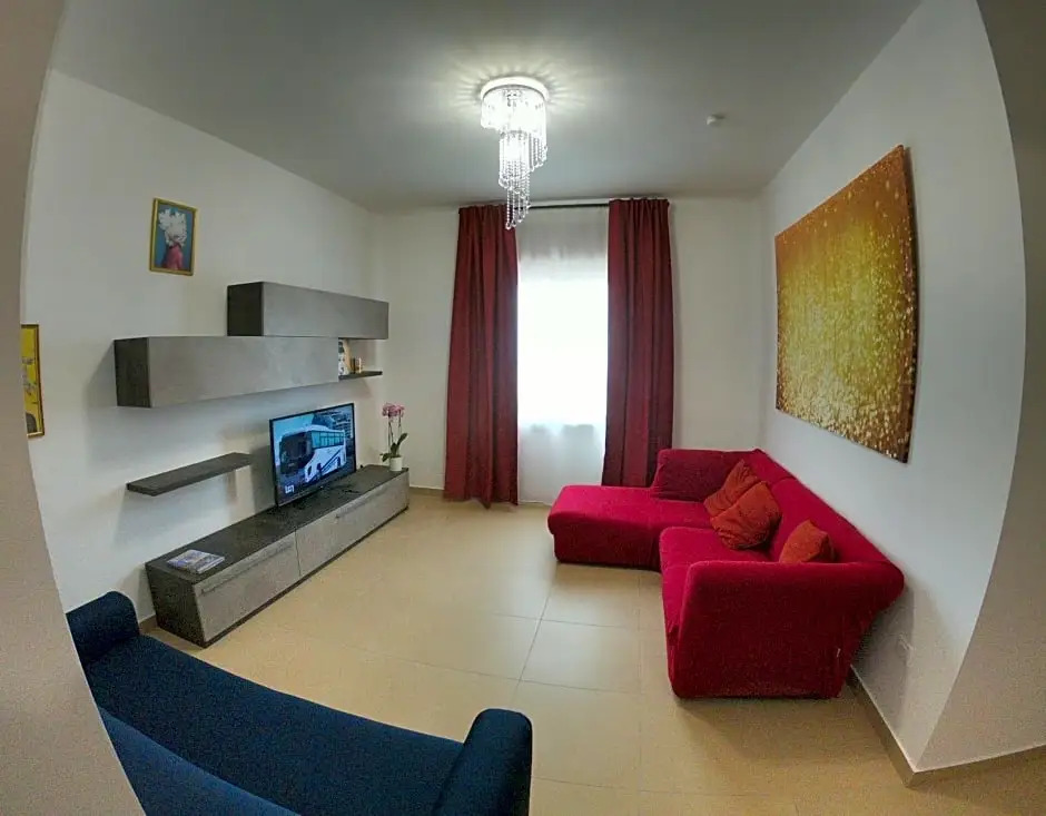 Caserta Royale Apartment