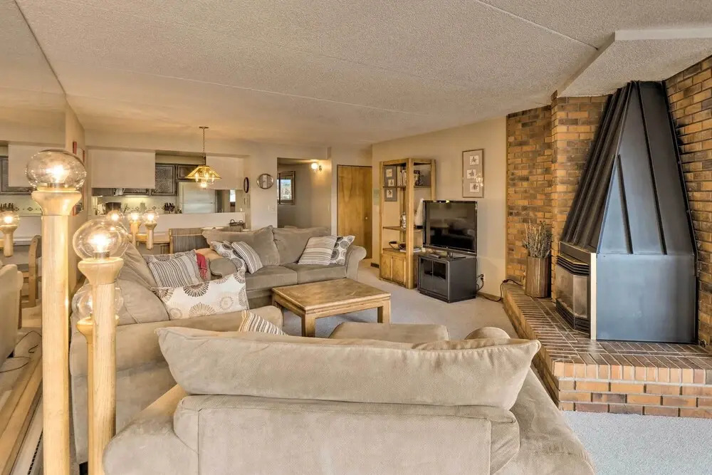 7 Mi to Keystone Resort: Condo w/ Hot Tub & Pool