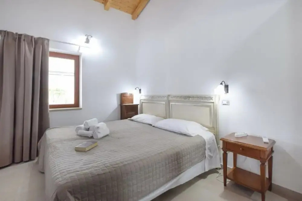 Elegant Villa With Swimming Pool Near Etna