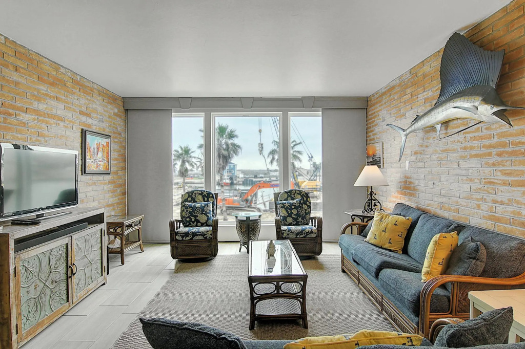 Channelview    105 in Port Aransas