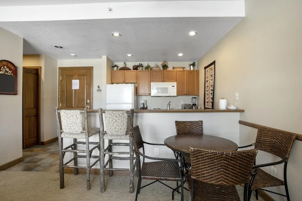 224 Chapel Square 2 Bedroom Condo by RedAwning