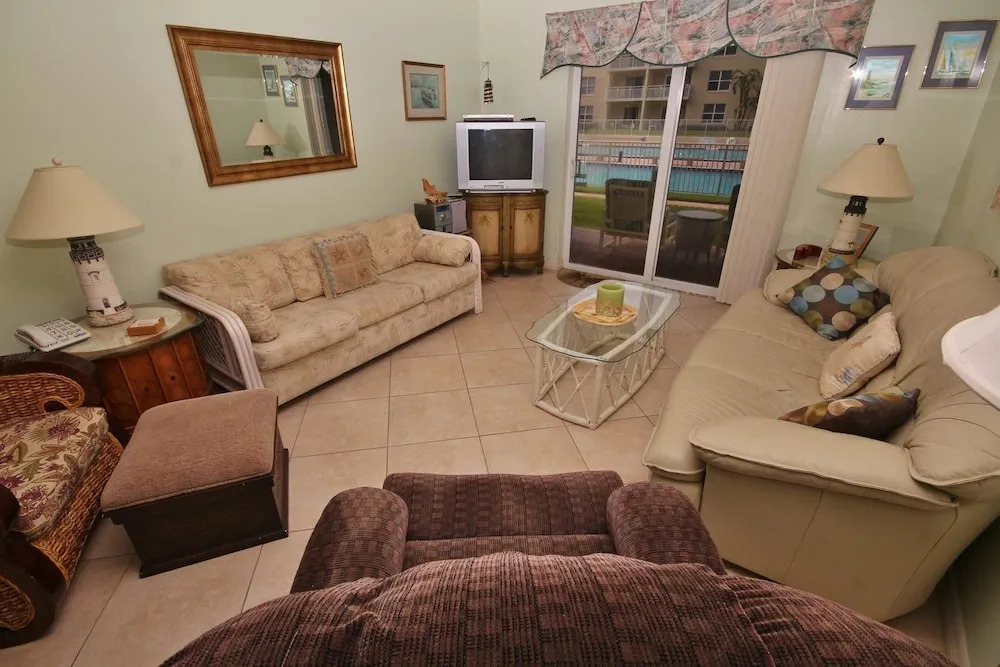 Sea Coast Gardens III 108 Apartment 2