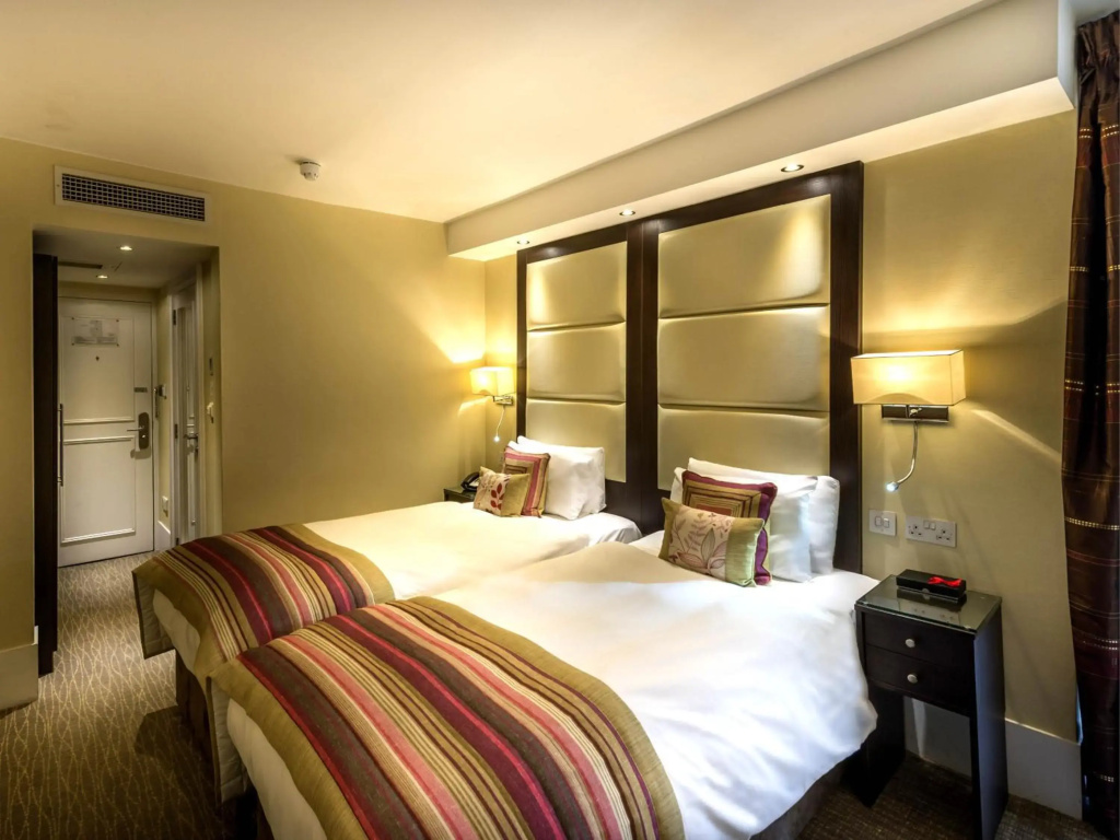 Grand Royale Hyde Park