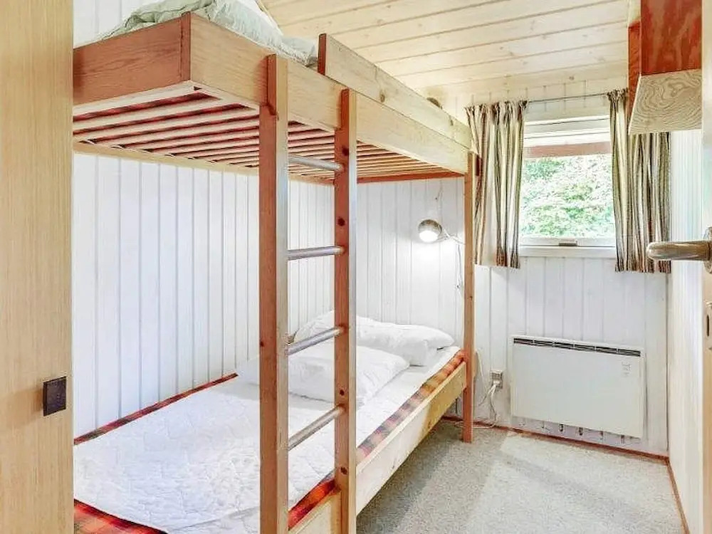 Pleasant Holiday Home in Hemmet near Sea