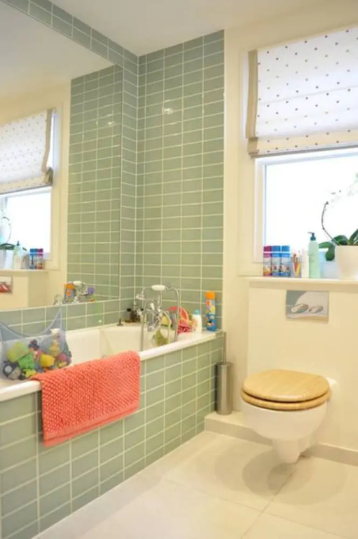 Spacious 2 Bedroom Property in Great Location