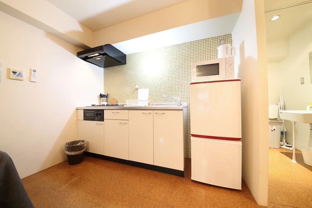 Studio Minamisenba 405