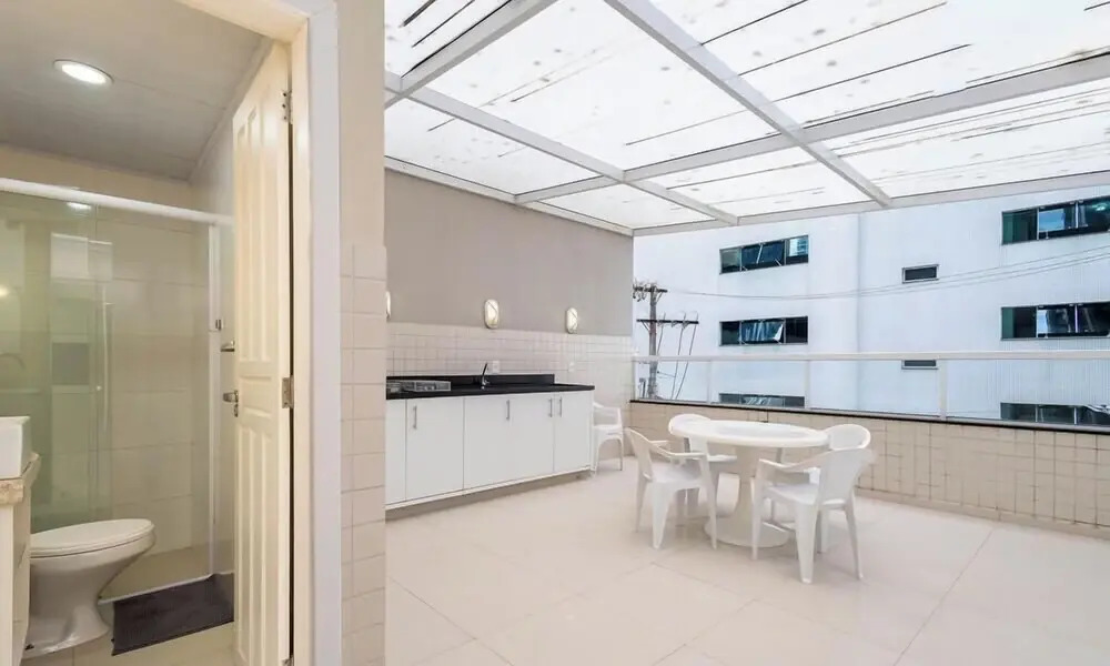Apartments 100m From the Beach in BC - ERM