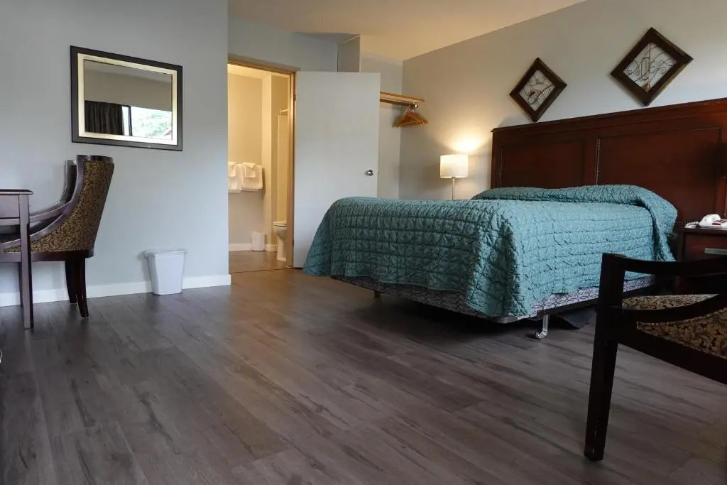 Skylite Motel