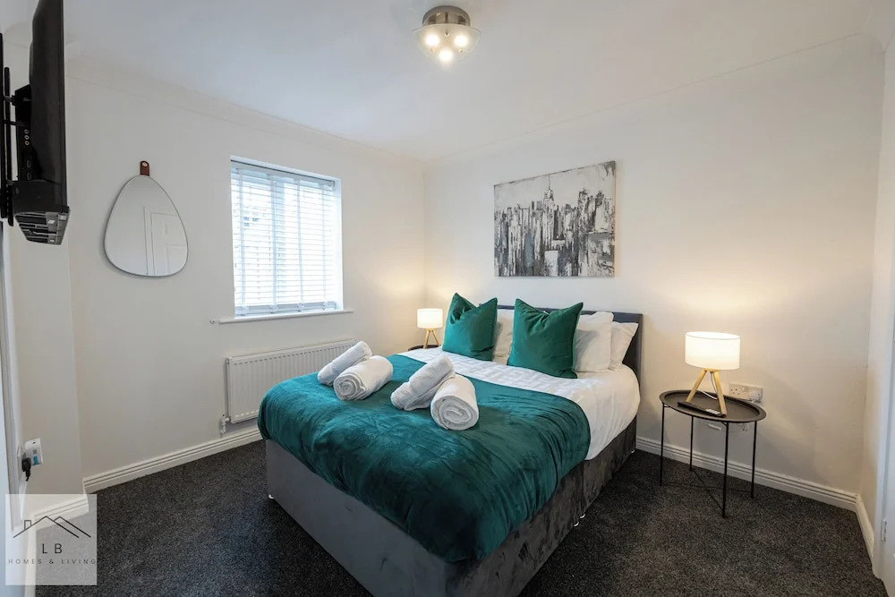 Comfy House - Sleeps 14 - 14 min to City Centre