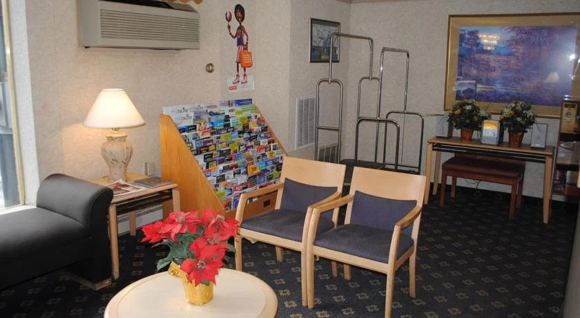 Howard Johnson Inn - Chicago