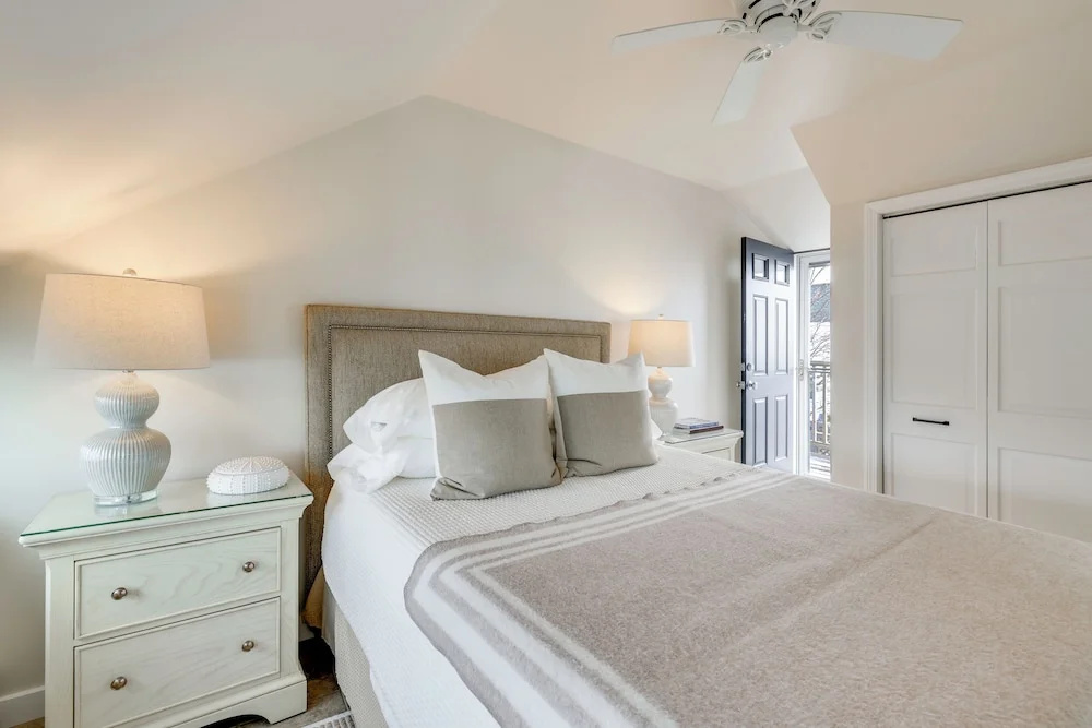 Spectacular Views! Oceanfront Unit in Provincetown
