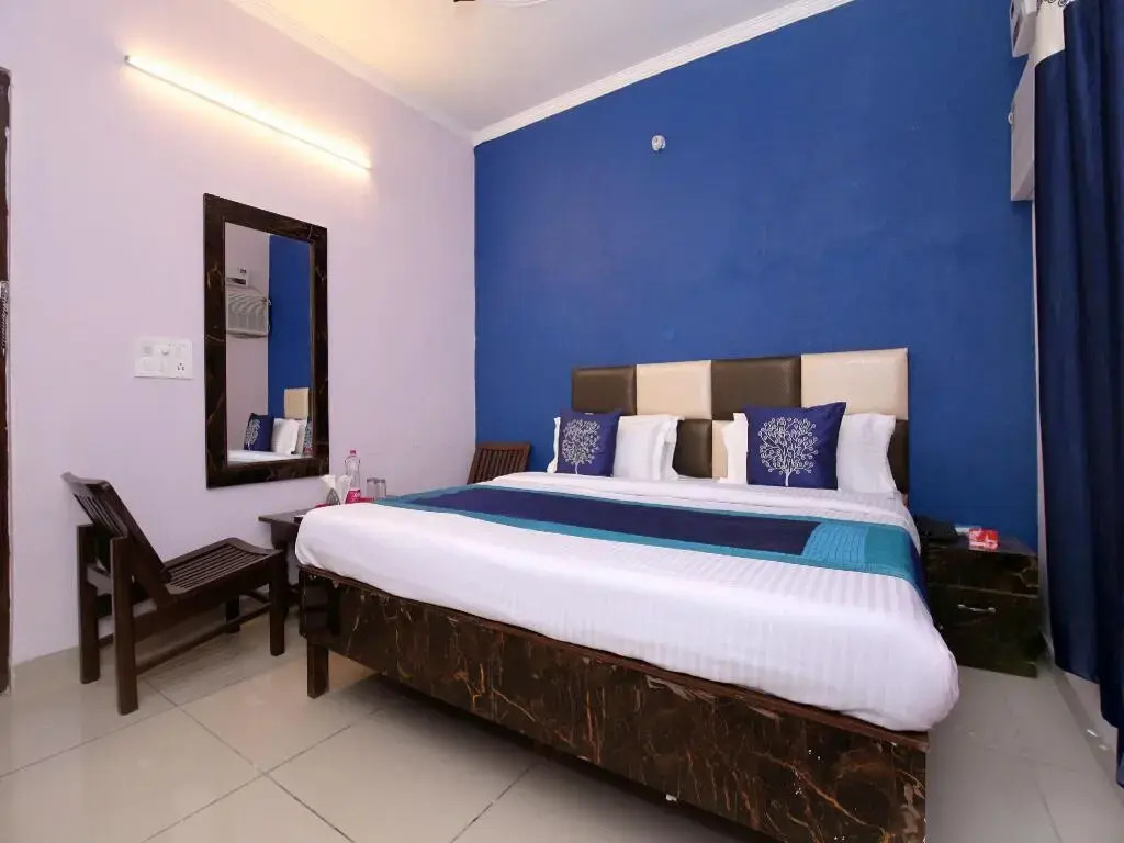 Hotel Pink City By OYO Rooms