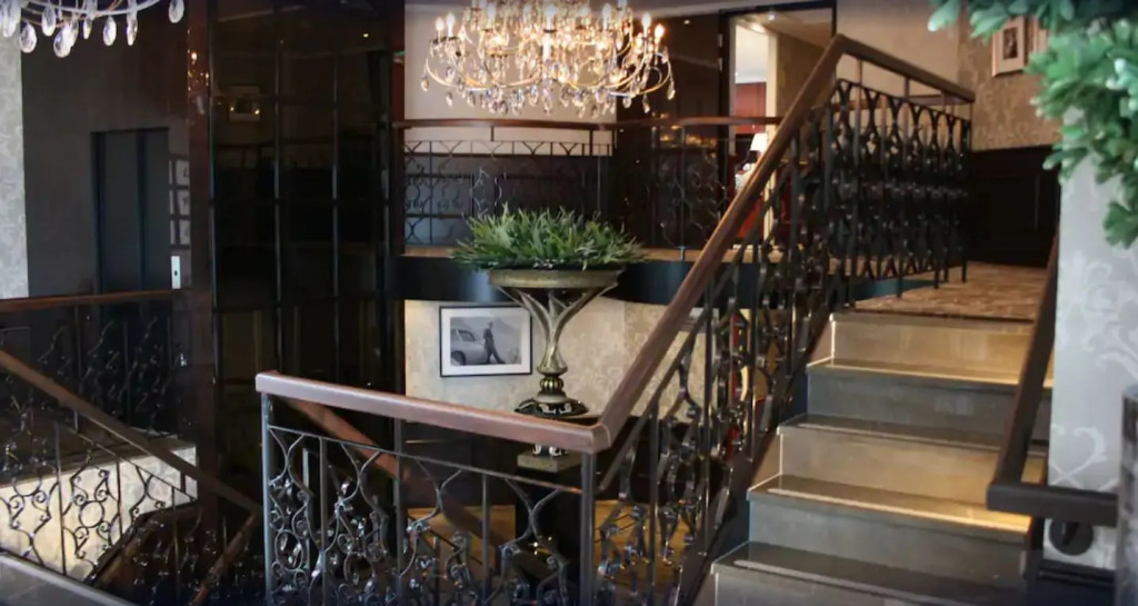 Crossgates Hotelship 4 Star Frankfurt