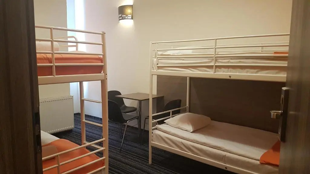 Planet Hostel