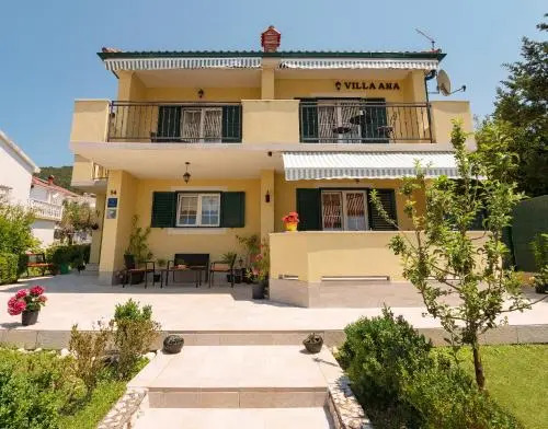 Villa Ana