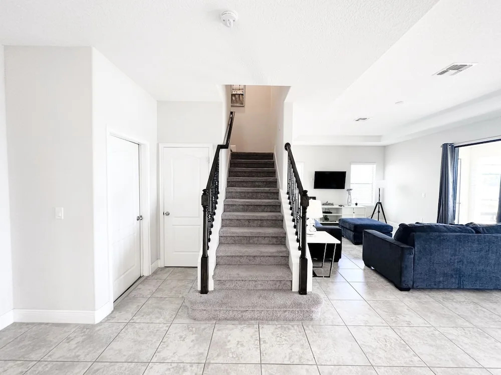 Balmoral Resort-179mm 4 Bedroom Home by RedAwning
