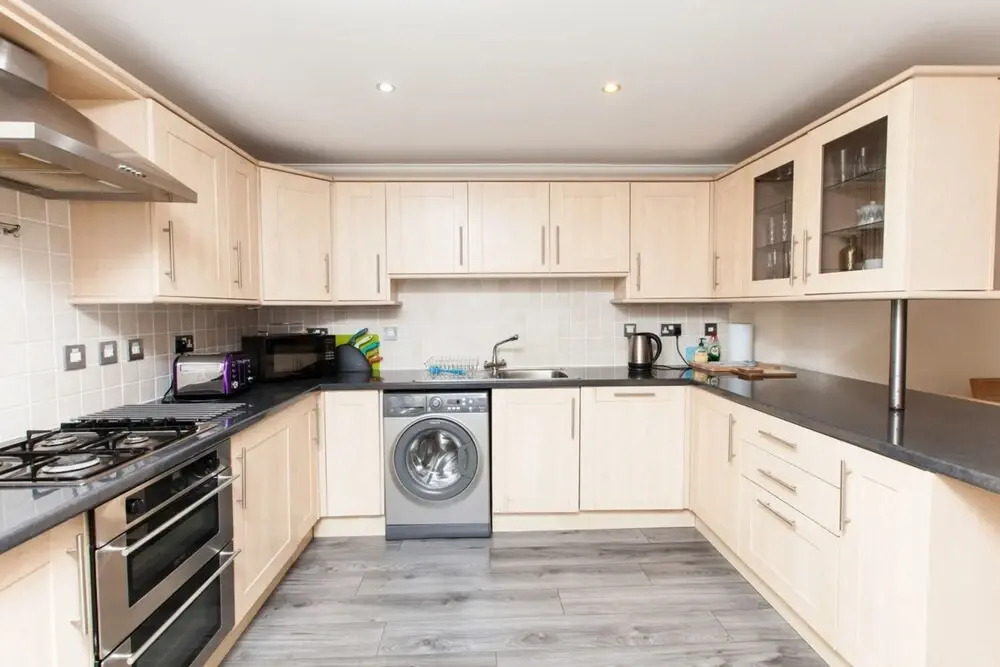 2 Bedroom Flat In Converted Distillery In Edinburgh