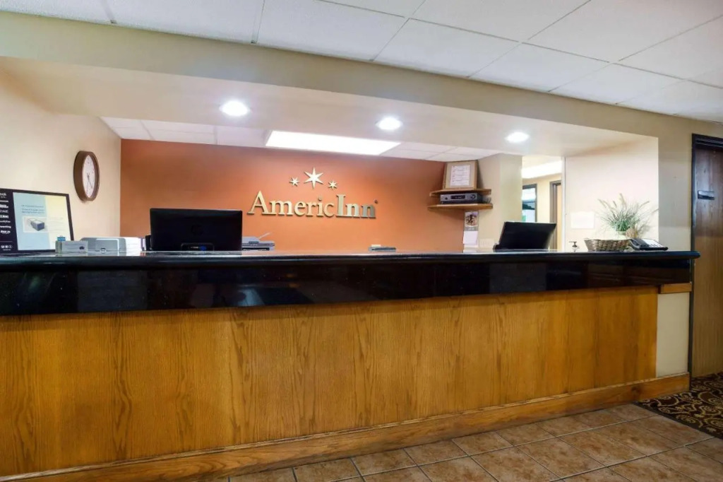 AmericInn by Wyndham Tomahawk