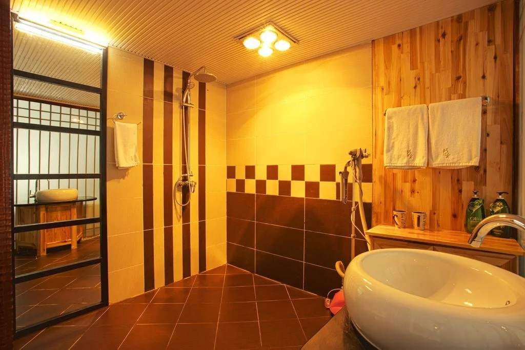 Lijiang Passing Through Hostel