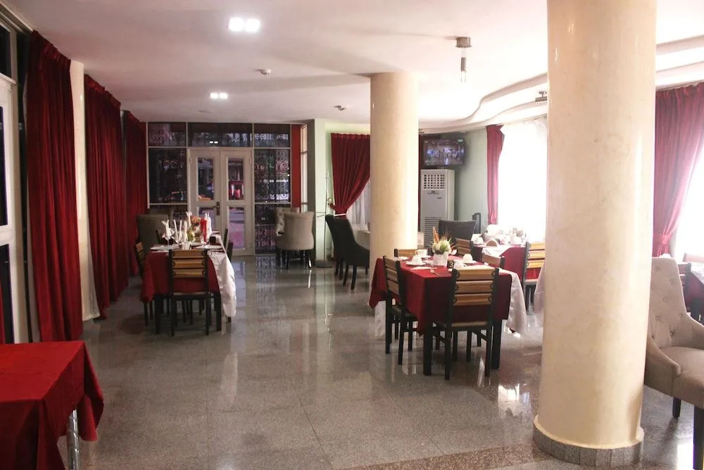 Safyad Hotel