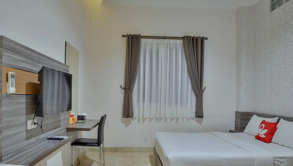 ZEN Rooms near Airport Bandung