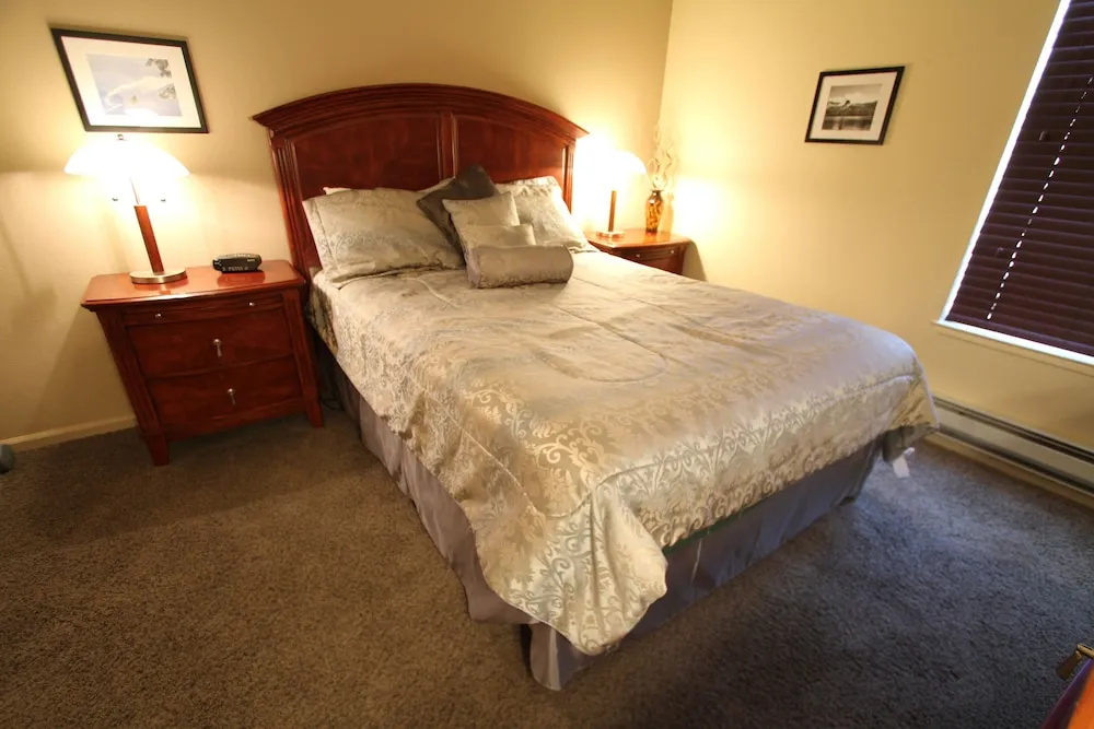 The Summit Condominiums