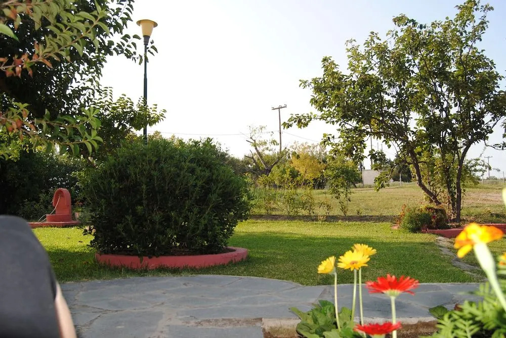 Marianna Apartments