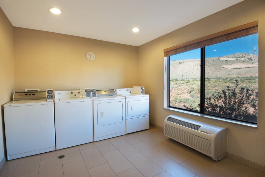 Holiday Inn Express & Suites Richfield by IHG