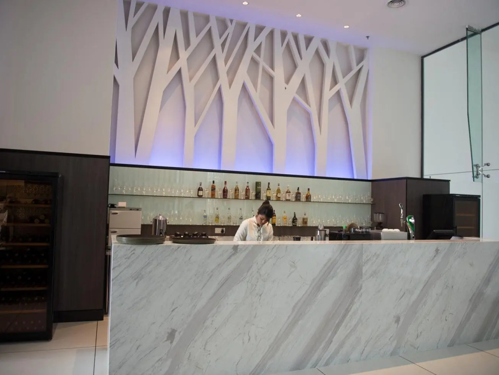 Grand Alora Hotel